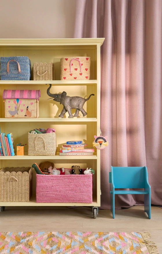 Rechteckiger Raffia-Korb Pink XL Rice by Rice – Handgefertigt